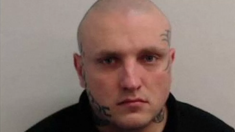 Isla Bryson - Adam Graham - transgender paedophile rapist sex offender