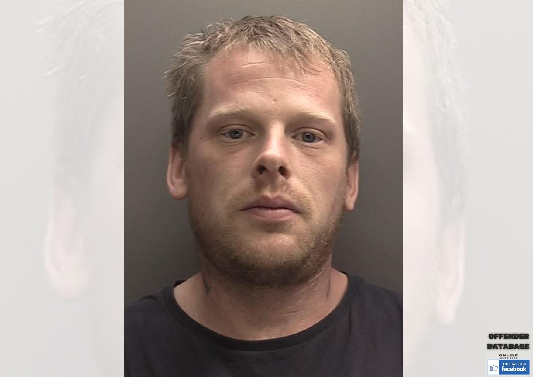 Damon Tingay sex offender of the dead Grimsby