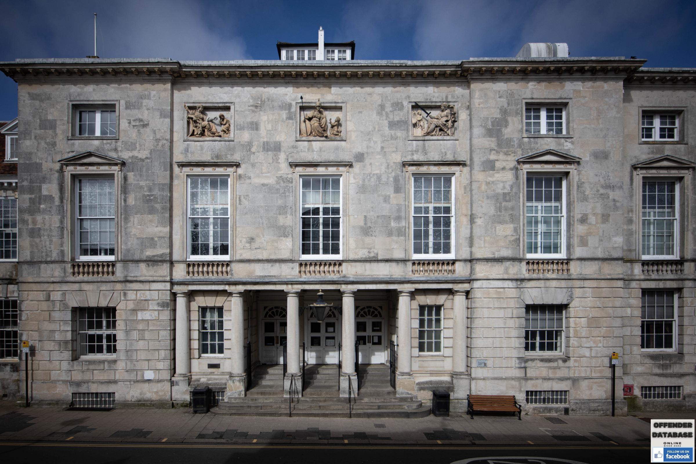 Shain Hunt paedophile child sex offender - Crawley