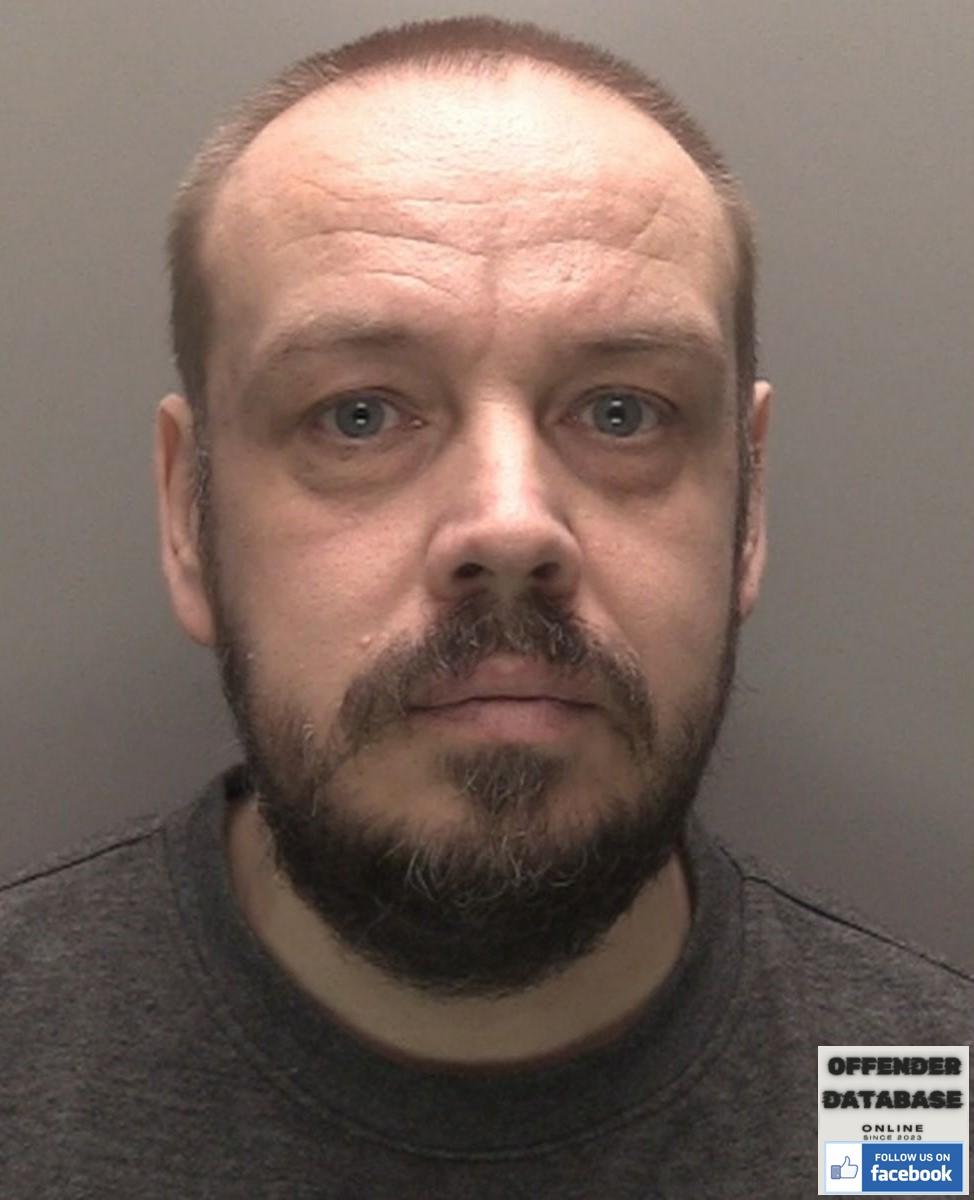 Mark Edwards paedophile child sex offender