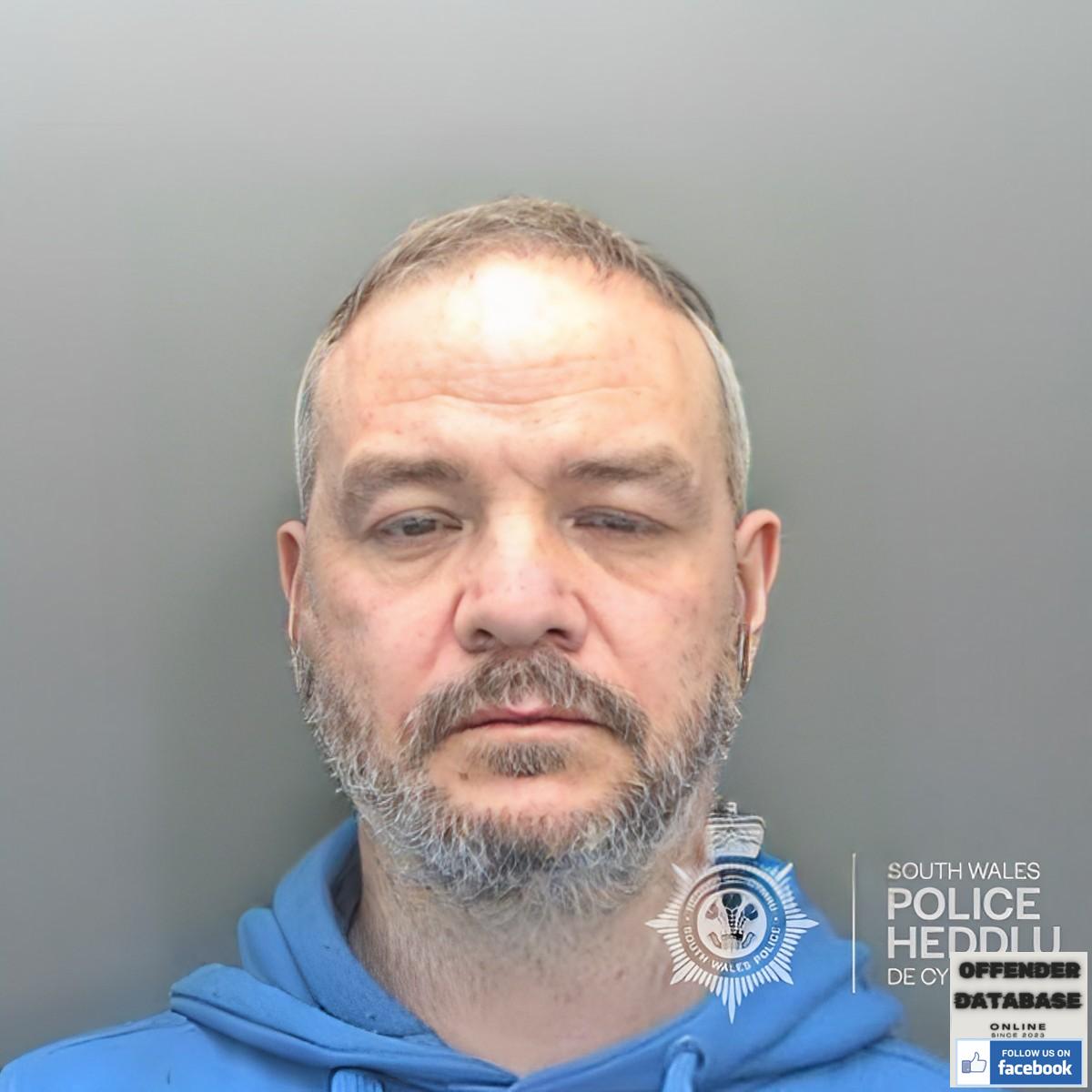 Mark Lewis paedophile child sex offender