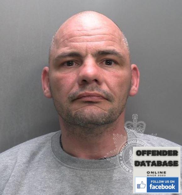 Wayne Philip Phillipson paedophile sex offender